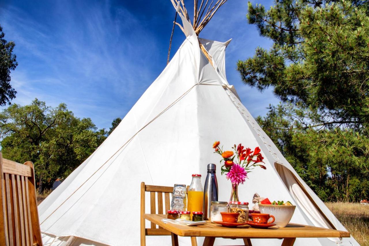 Goodmuda Tipi'S Hotel Grandola Exterior photo